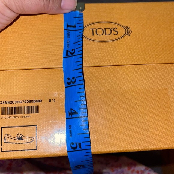 Tod’s boxes empty - Picture 10 of 13